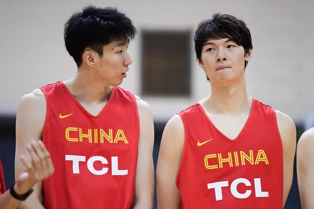 比周琦积极多了!福建当家中锋打野球也认真