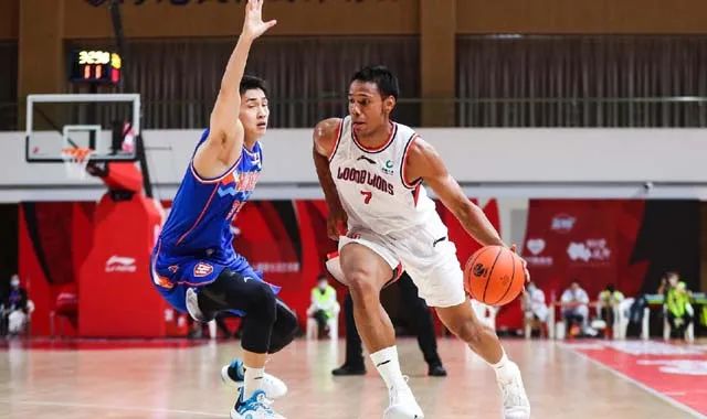 首秀16+8!怎么看待祝铭震?主帅郭士强的说法非常中肯