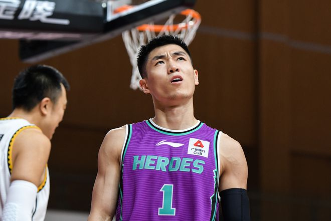 辽宁不懊悔!2米18神塔解放韩德君