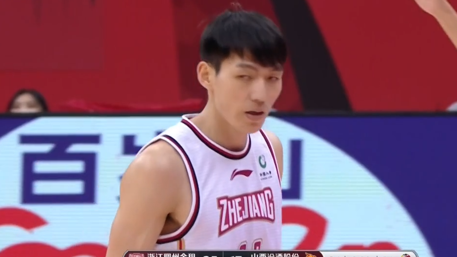 CBA勇士太霸气,3连胜力证打爆广东非命运,21+9+10小库里又进化