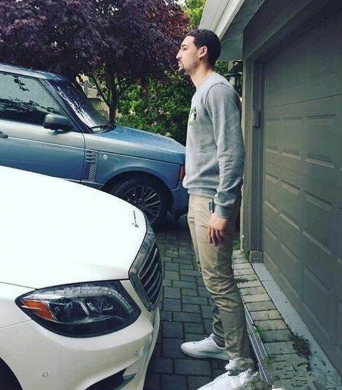 NBA超巨都开啥车?库里大G杜兰特超跑,哈登的合适混夜店! 