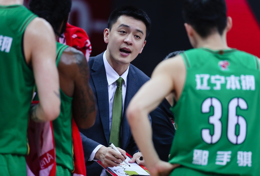 辽宁男篮结束反转后!杨鸣盛赞锋线新星,郭艾伦赛后发声暗有所指