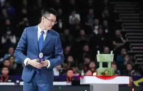 是辽篮成果了杨鸣?仍是杨鸣成果了辽篮?菜鸟教练一直在尽力着!
