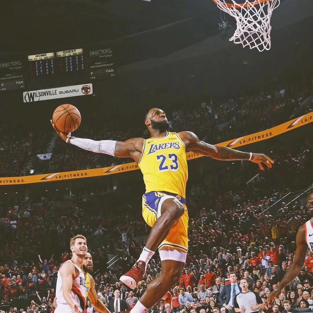 韦德常规赛谢幕战图片