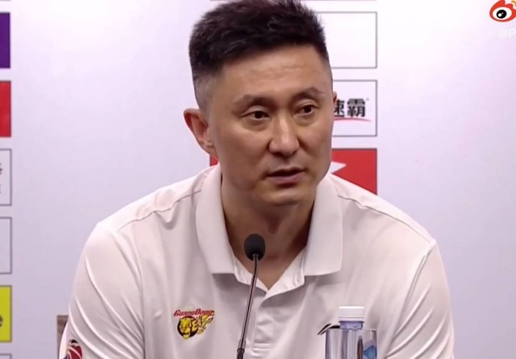 杜锋谈四川队:他们本年表现非常棒 有许多年轻球员出现出来 