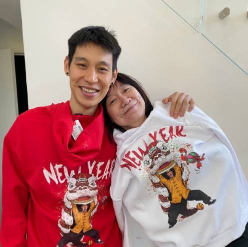 林书豪更新社媒:祝你和你的家人平安 夸姣的牛年 