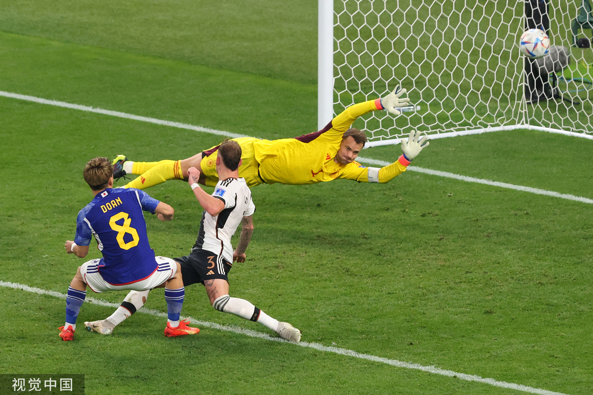 日本与德国这场比赛中有一个画面让我印象深刻