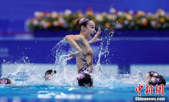 （杭州亚运会）花样游泳集体技巧自选展开争夺 中国队排名第一