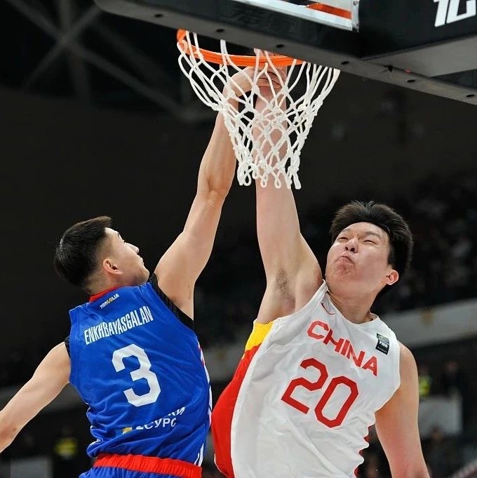 中国男篮轻松取下亚洲杯预选赛首胜，新秀杨瀚森表现抢眼