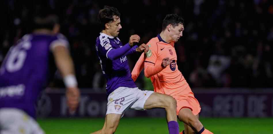 世体：巴萨开出首份续约报价&合同仅一年，遭克里斯滕森拒绝