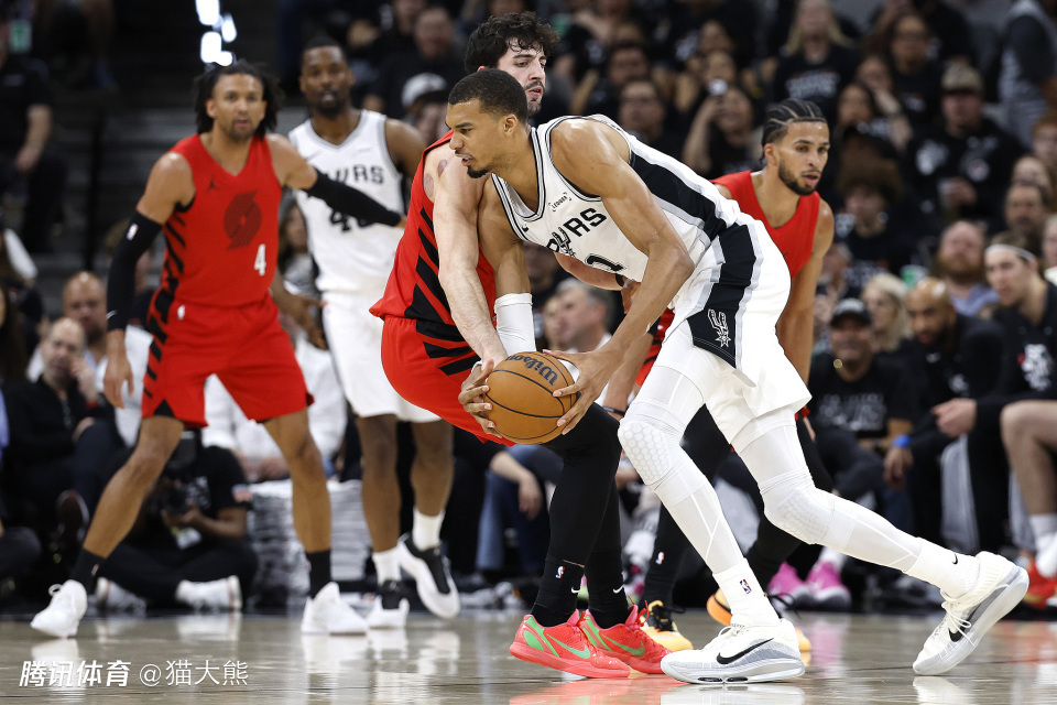 数据帝：84+35+16！文班比肩三大明星 恩比德创队史近59年纪录