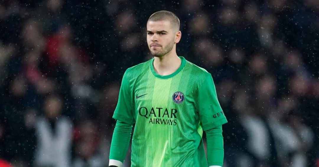 巴黎官方：舍瓦利耶今日训练中大腿受伤，将缺席几周