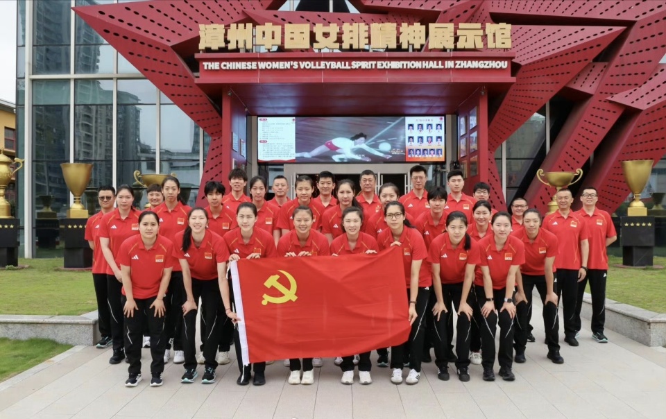 2026年世界女排联赛18队参赛大名单：中国新人挑重担龚翔宇任队长