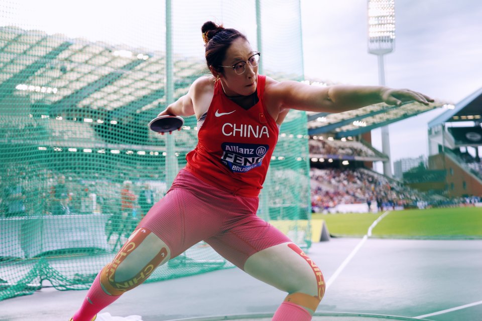 终结美国名将五连冠！钻石联赛总决赛：冯彬67米46夺女子铁饼冠军
