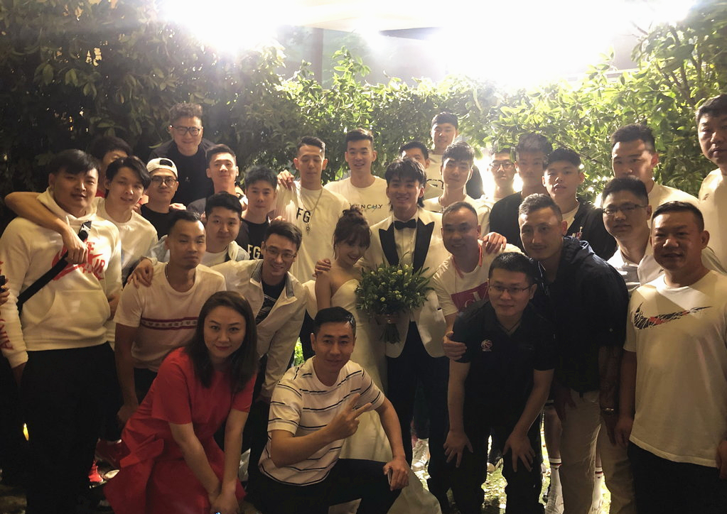 于德豪新婚妻子身份被曝光:名字好似日本名,父亲是湖南亿万富豪