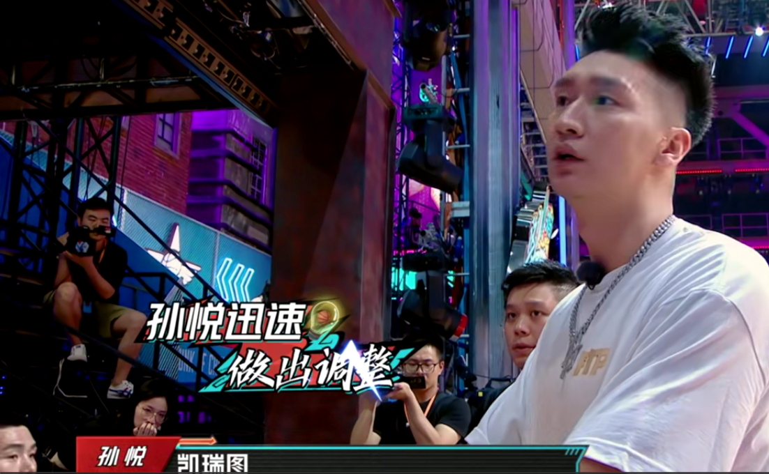 过出场时间,但是他已经被其他的锋线球员朱松玮,张梓祎,李琳,胡祥朕