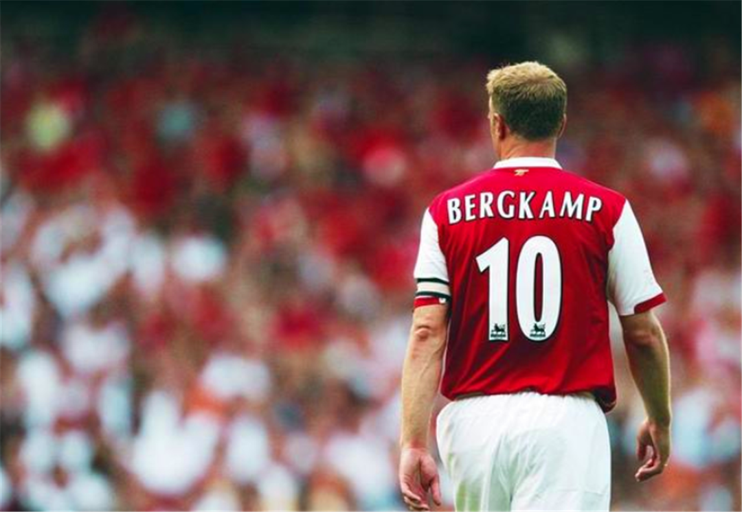 博格坎普球技如此惊人,是什么限制了他的历史地位? 企鹅体育新闻