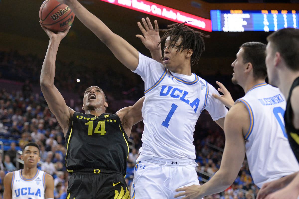 摩西-布朗跳过肯塔基大学,马里兰大学和佛罗里达州立大学,以五星高中