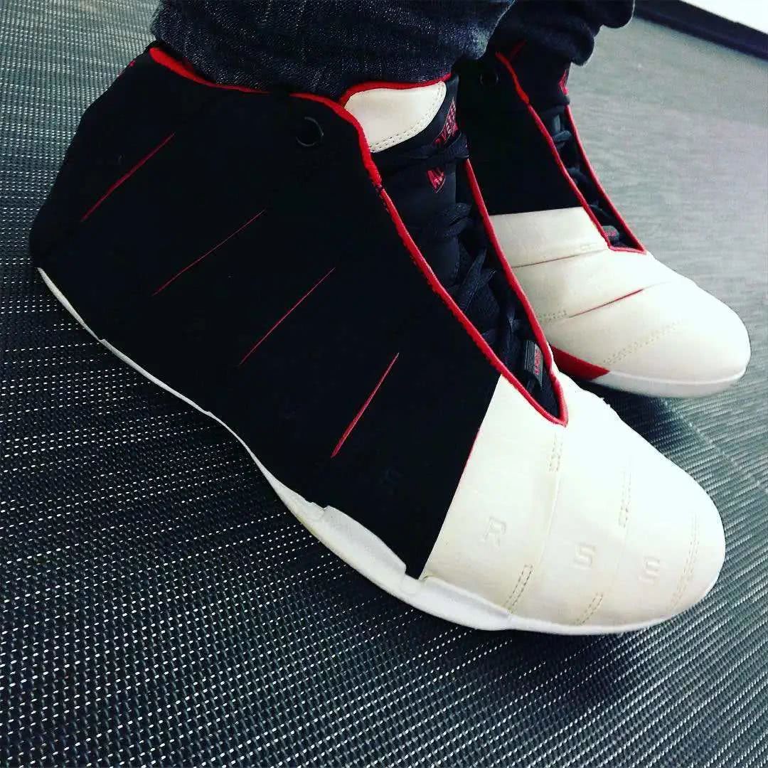 有关converse wade复刻的消息,从去年年初传到了今日,仍然没能等到