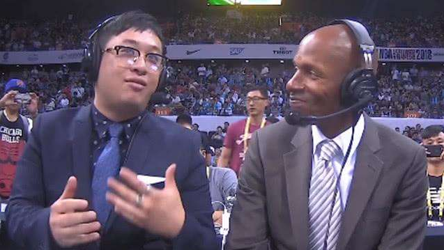 柯凡直播再度黑詹姆斯曾叫其猩猩球迷詹黑实锤了