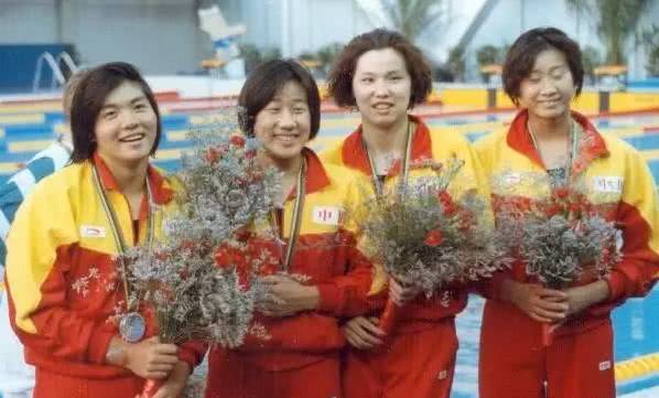 1992年第25届巴塞罗那奥运会,中国游泳五朵金花:庄泳,杨文意,林莉