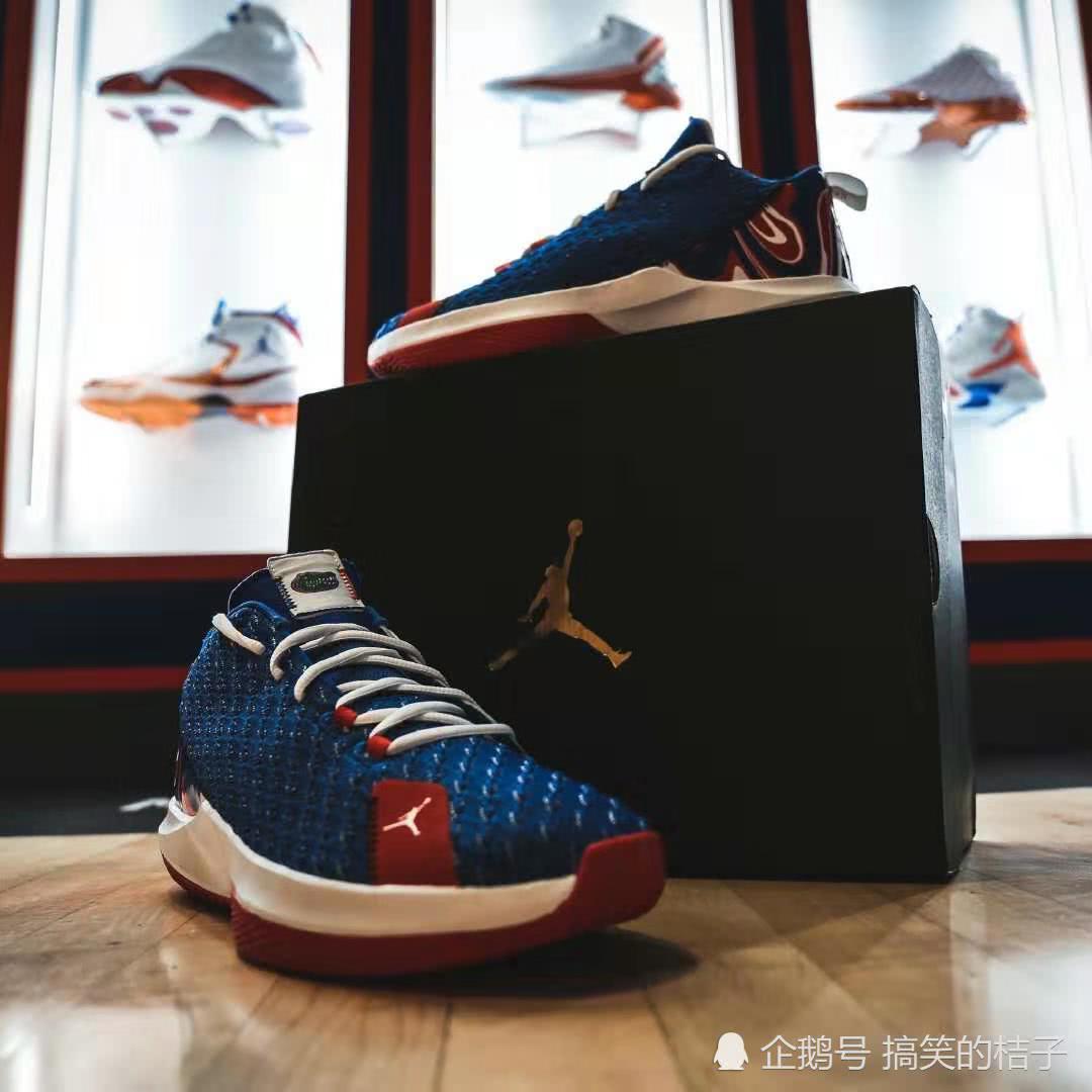保罗签名球鞋都出到第13代了看到大学蓝配色球迷跪求一双