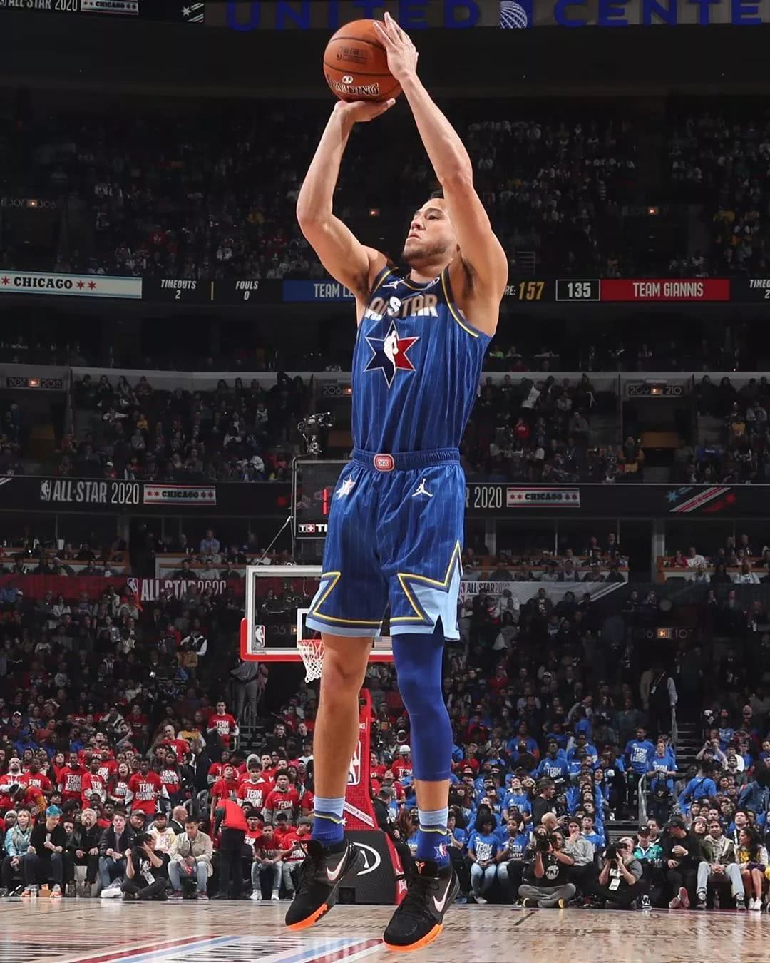 the month」nike zoom freak 1「multicolor」和「字母哥」的两双:joe