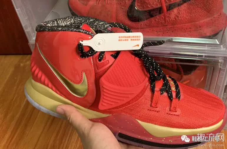 欧文6全明星开箱测评开箱的鞋盒看看欧文6配色感觉比5还多,发的更快