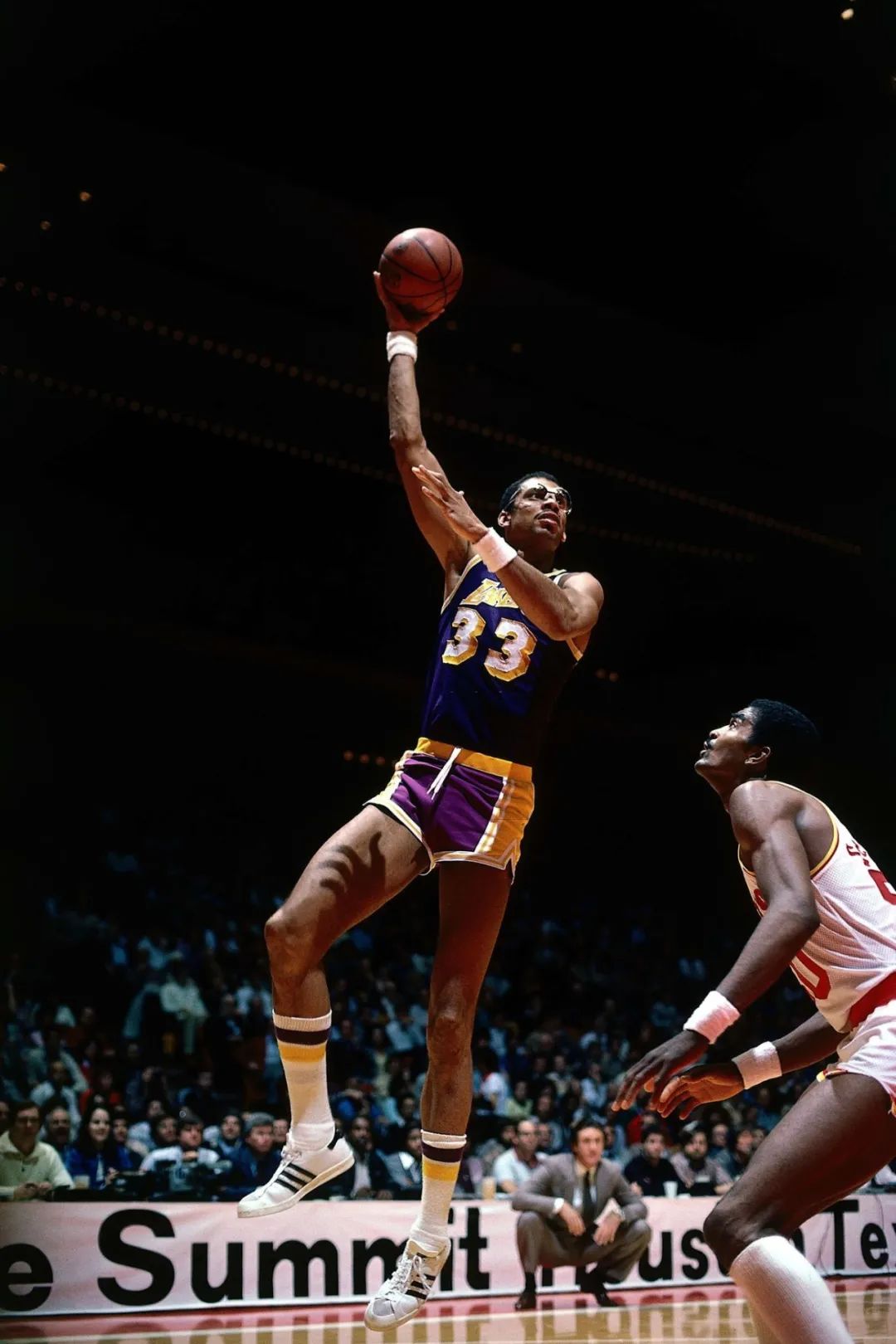 nba75|篮球历史上最迷人的"天勾"贾巴尔