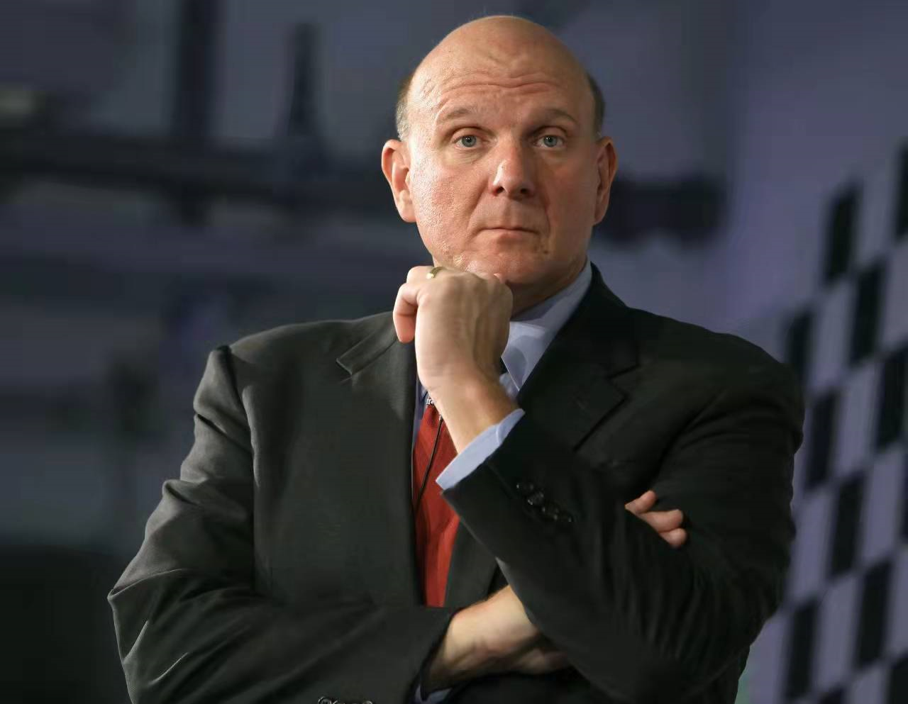 鲍尔默净资产高达1075亿!美媒:一年增长暴涨323亿