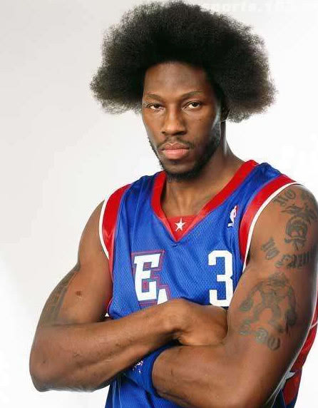 5张照片感受下本华莱士肌肉多么恐怖!最后一张堪称力量碰撞