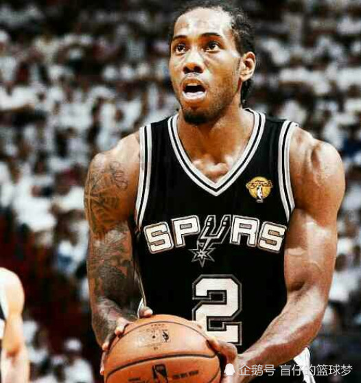 英格拉姆我纹身挺不错的利拉德比你好看伦纳德我肌肉壮