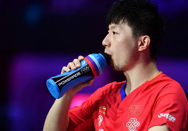 国乒马龙4:0淘汰林高远!内情曝光,有谁注意马龙