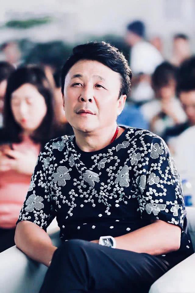 郭斌生日收到大礼,房地产开盘狂销10亿,王楠夫妇再添上亿身价 企鹅