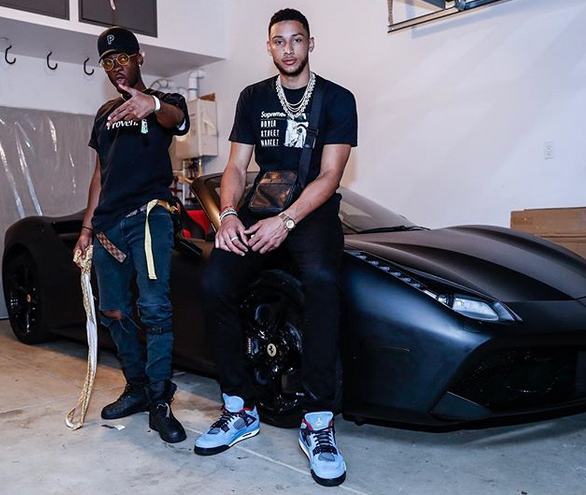 豪车抢眼!本-西蒙斯晒出自己与好友的合影 企鹅体育新闻