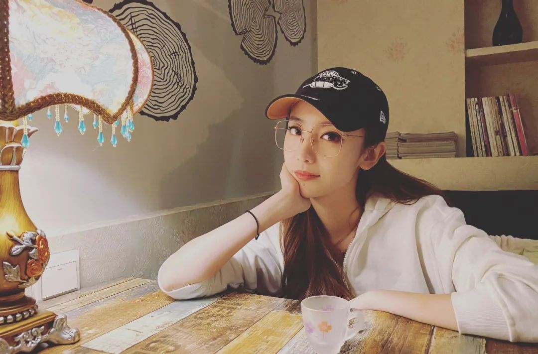 nba女主播佳依!她把天赋带到了咪咕