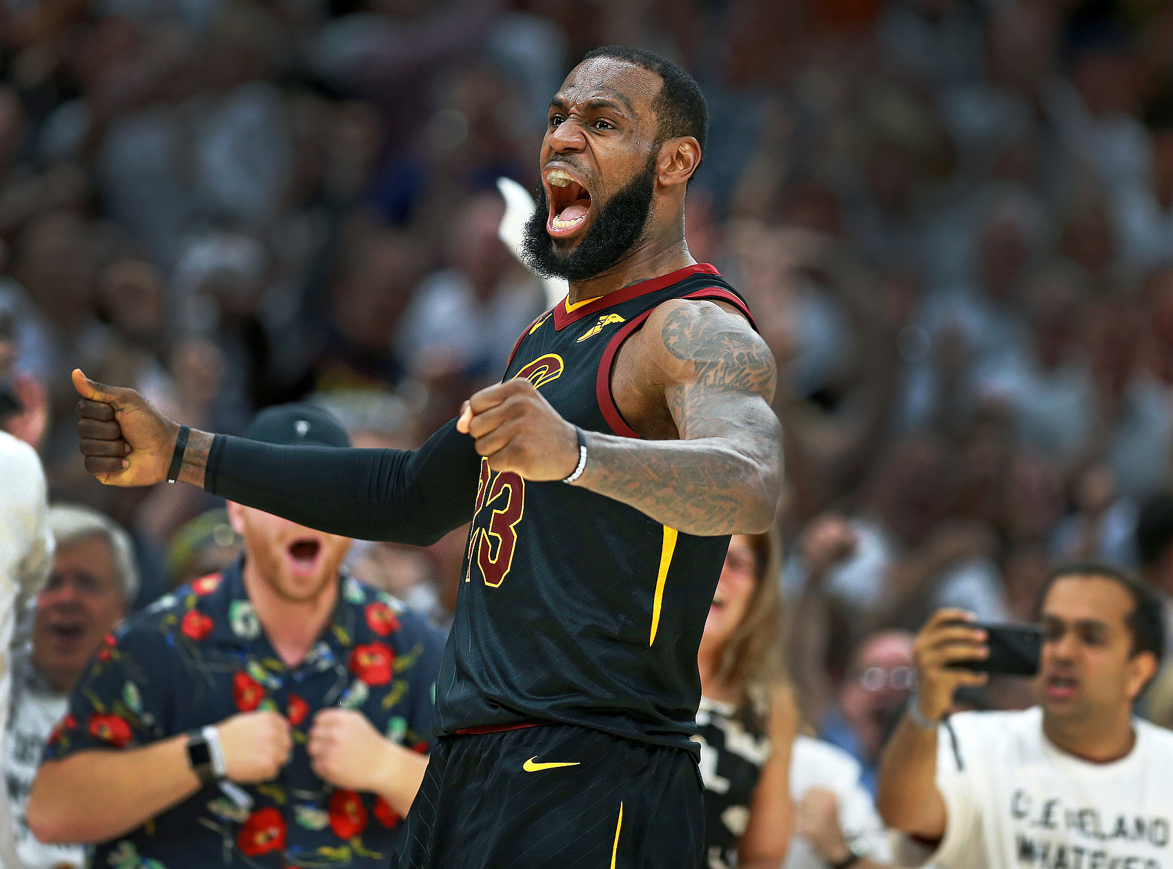 g6之王!詹姆斯生涯五大g6表演:总决连场41 死亡之瞳挽救生涯