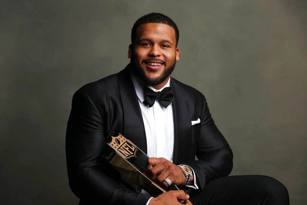 重磅消息阿隆唐纳德官宣退役一个时代落幕带走谁的橄榄球青春