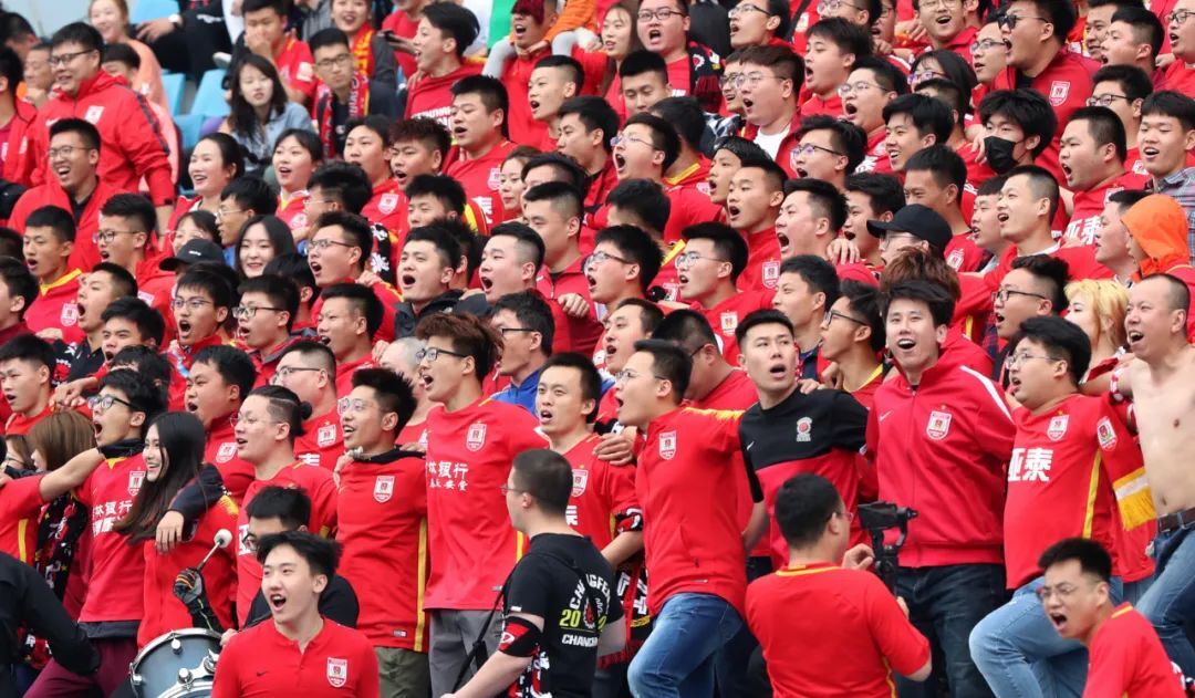 亚泰动新闻长春亚泰2024赛季主场首秀即将打响购买零售年卡球迷可获赠