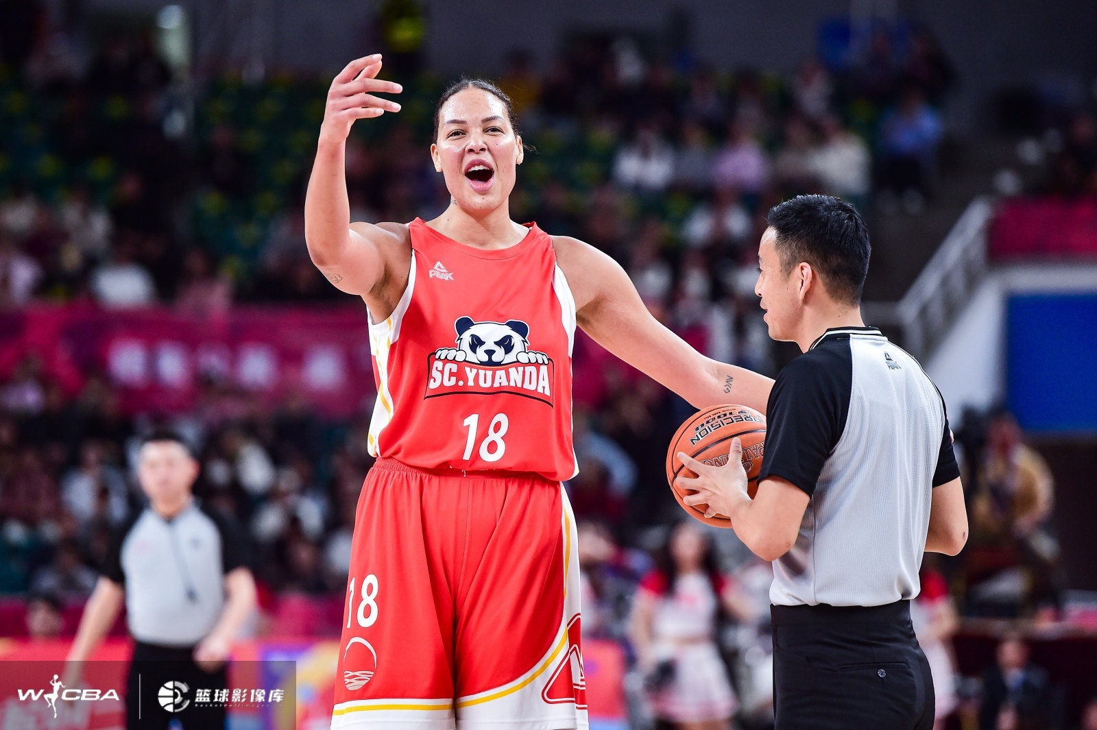 统治力坎贝奇17中14高效拿到33分12板4助4帽