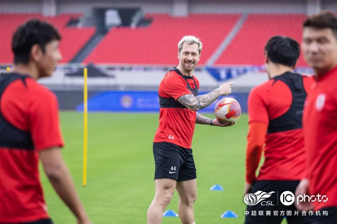 【4月比赛日】20日客战武汉三镇 塞尔吉尼奥解禁复出