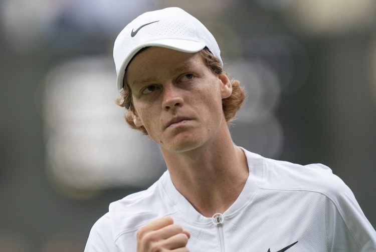 德约科维奇跌至世界第三位,法网亚军兹维列夫排名世界第四,梅德