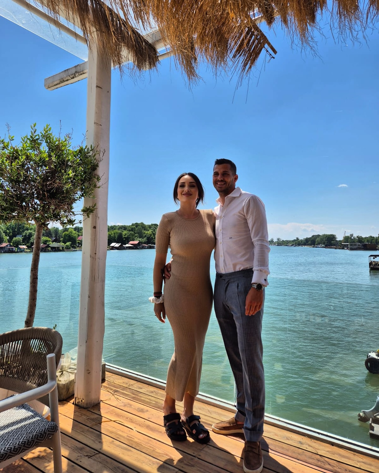 支持谁扎卡,沙奇里伴侣领衔瑞士太太团!能否战胜英格兰?