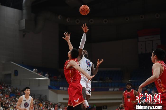 2024年全国男子篮球联赛:香港金牛队险胜安徽文一队