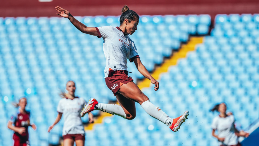 女足被分在b组,同组的球队还有德国女足,美国女足和赞比亚女足