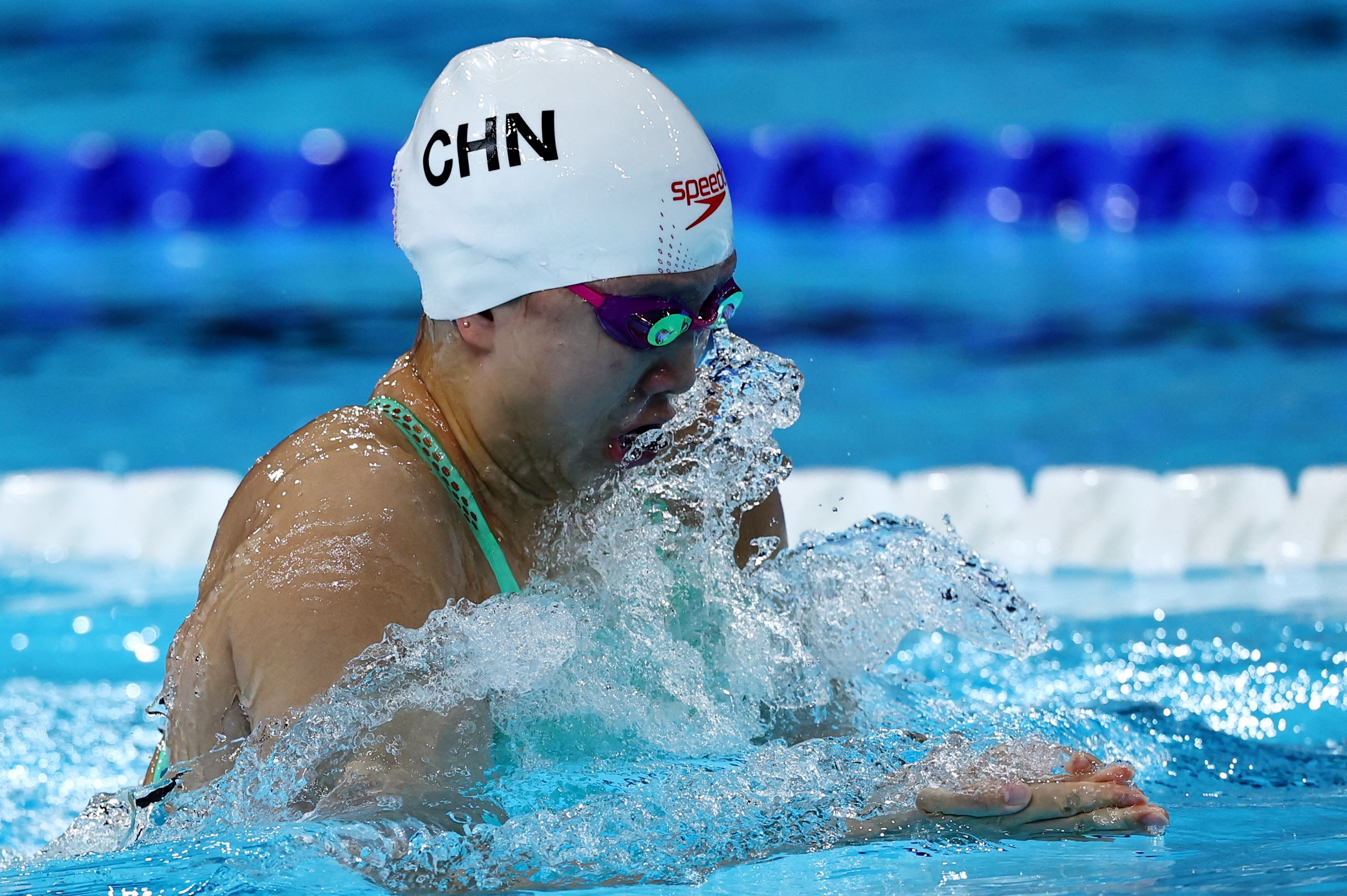 女子4x100米混合泳接力分组预赛 中国队3分56秒34排第3晋级决赛!