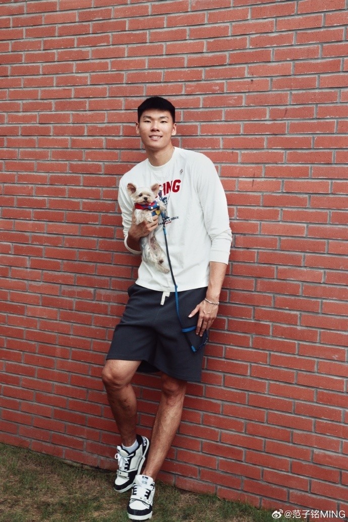 范子铭晒照:适当的放松是为了更好地工作 一定记得要对自己好点