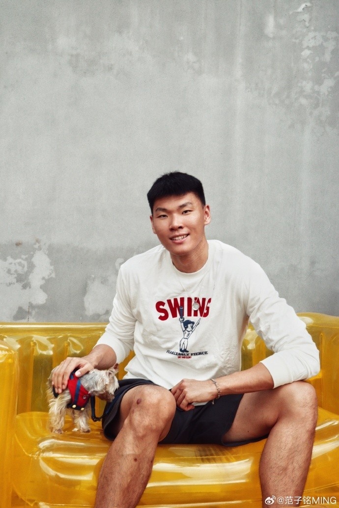 范子铭晒照:适当的放松是为了更好地工作 一定记得要对自己好点