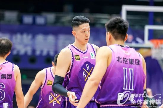 企鹅新闻首页>新闻详细>(左右滑动看更多)内容:韩雨峰校对:陈丹军审核